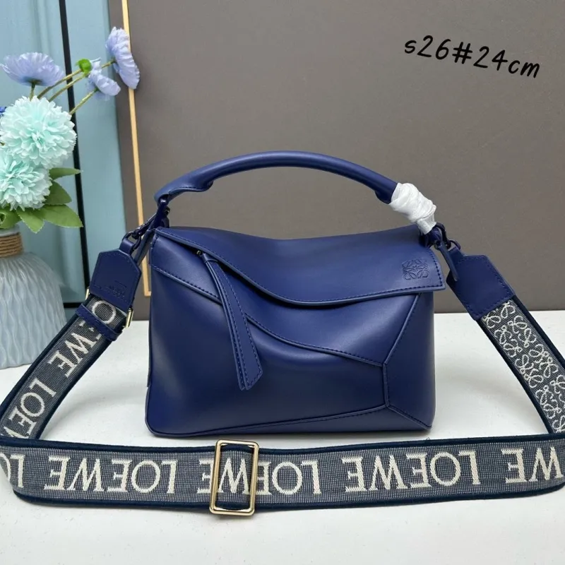 LOEWE S26 24cm Puzzle Handbag - Image 8