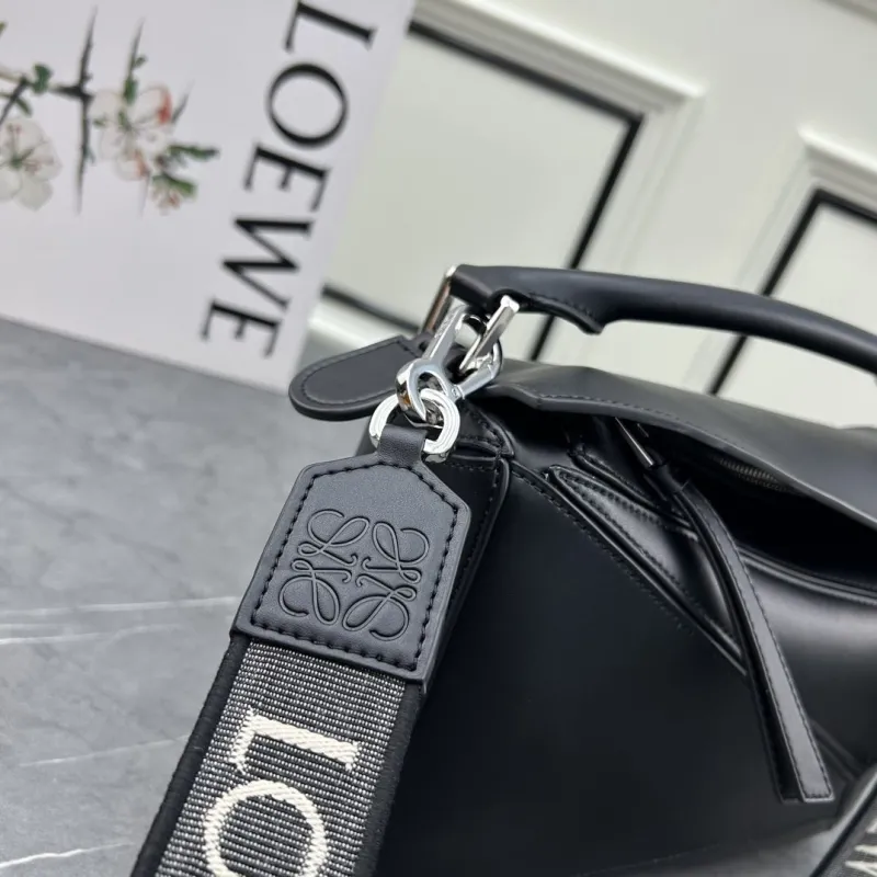 LOEWE Black Leather Puzzle Handbag 24cm - Image 6