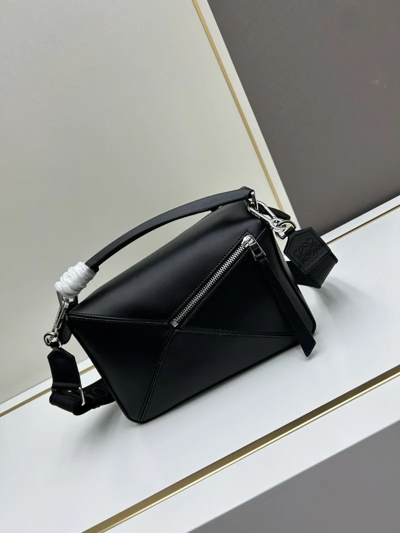 Loewe Black Crossbody Handbag 893 - Image 3