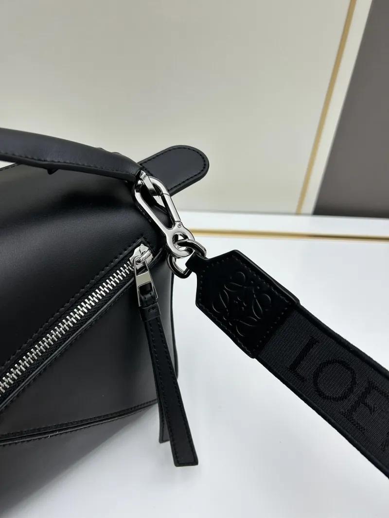 Loewe Black Crossbody Handbag 893 - Image 6
