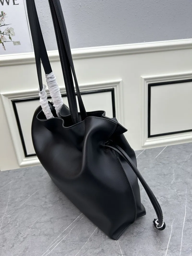 Alternative view of LOEWE Black Leather Tote Bag S061