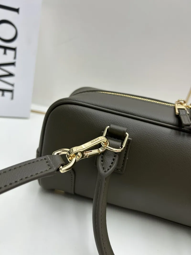 LOEWE Olive Green Leather Handbag 062417 - Image 6