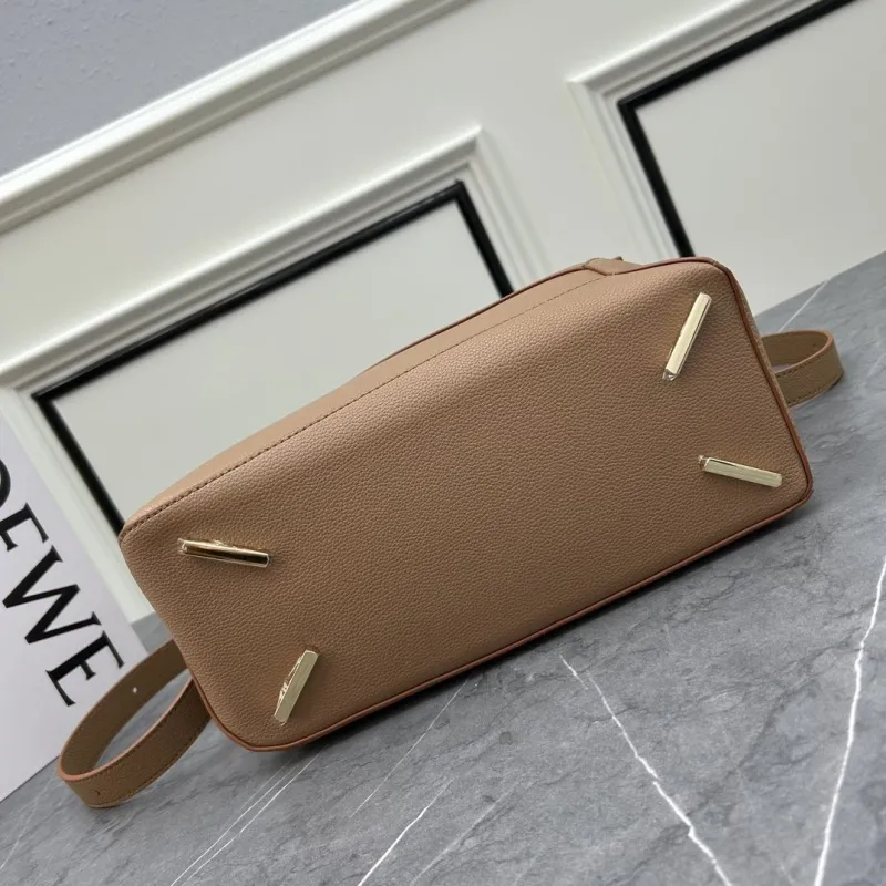 Loewe Tan Leather Handle Handbag 912 - Image 5