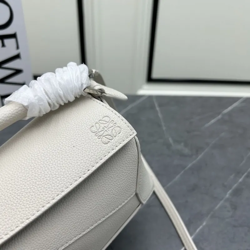 LOEWE Cream White Crossbody Handbag 062208 - Image 4