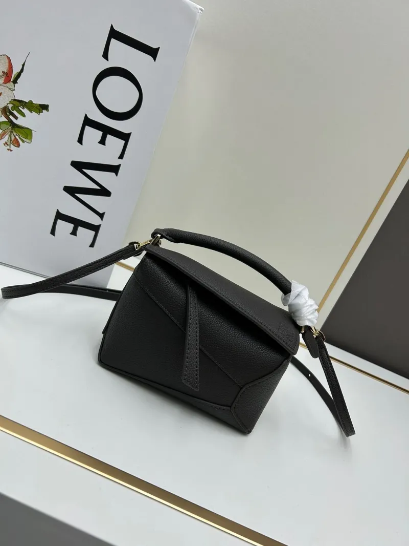 Loewe Small Leather Crossbody Handle Bag 927 - Image 3