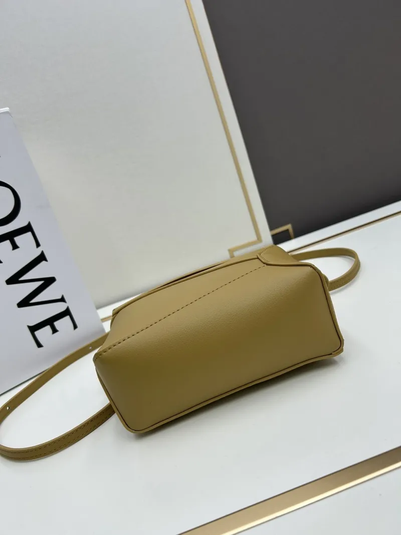 LOEWE Tan Mini Crossbody Handbag 928 - Image 5