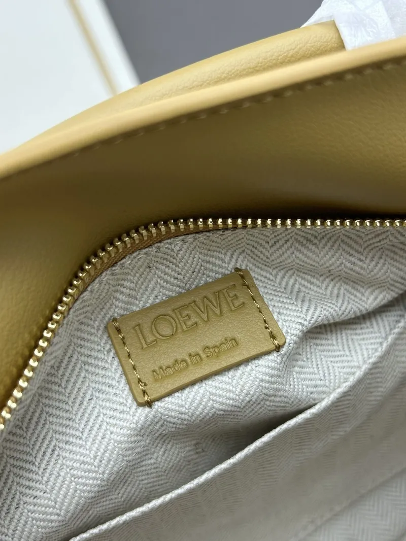 LOEWE Tan Handle Crossbody Bag 940 - Image 8