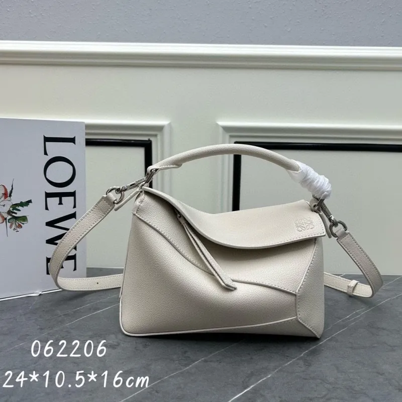 LOEWE 062206 Brown Leather Crossbody Handbag - Image 6