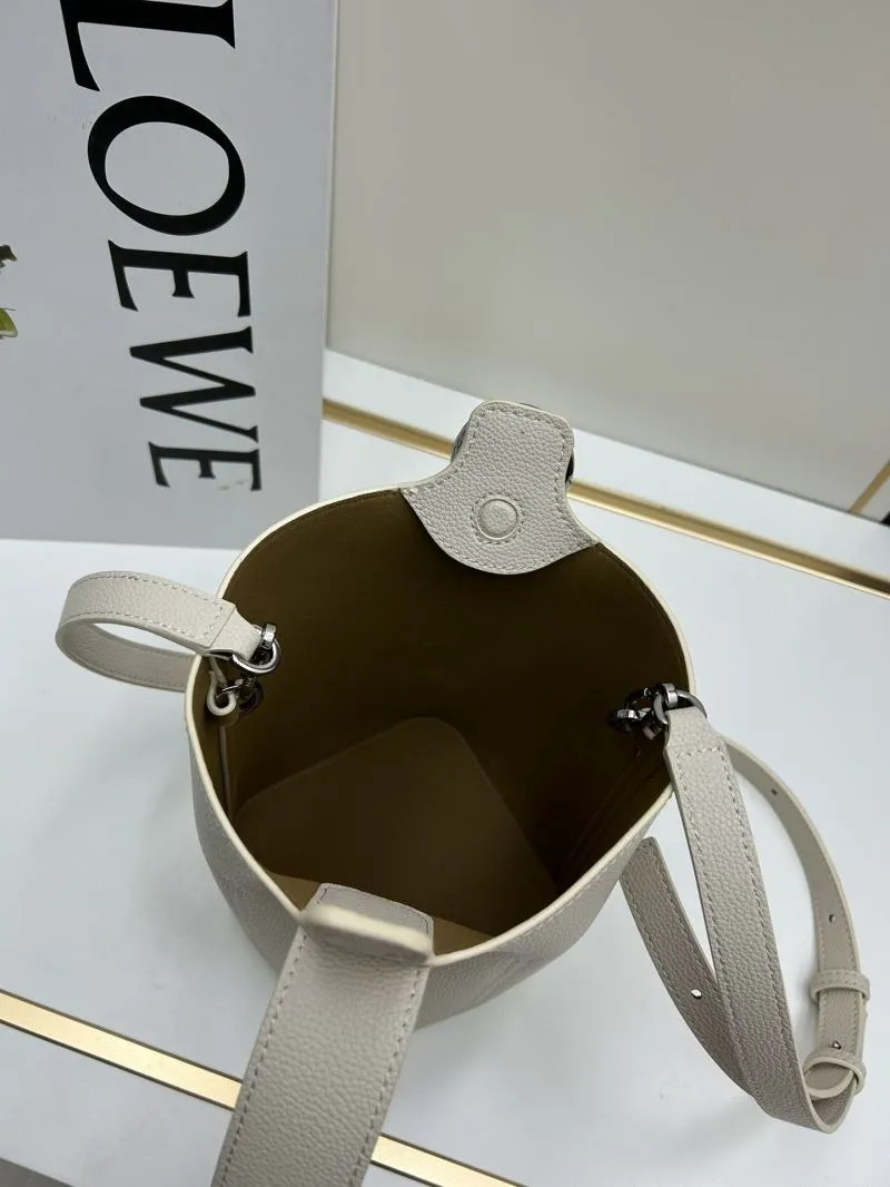 LOEWE Cream Bucket Bag S260408 - Image 6