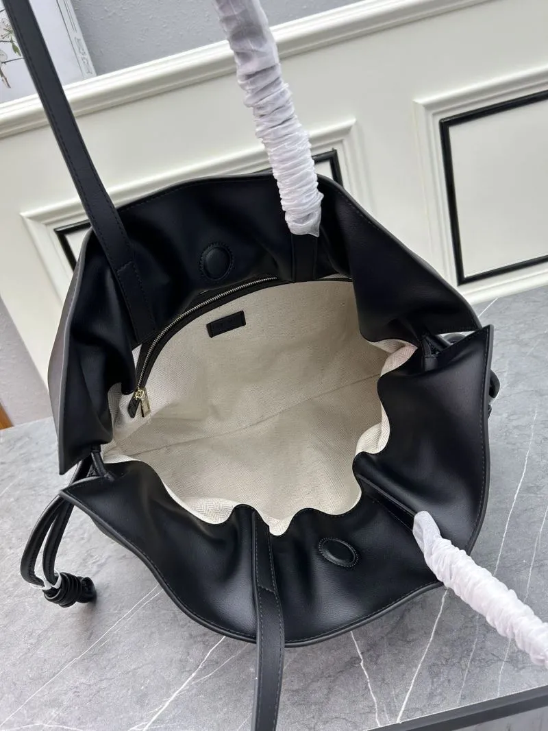 LOEWE Black Leather Tote Bag S061 - Image 7