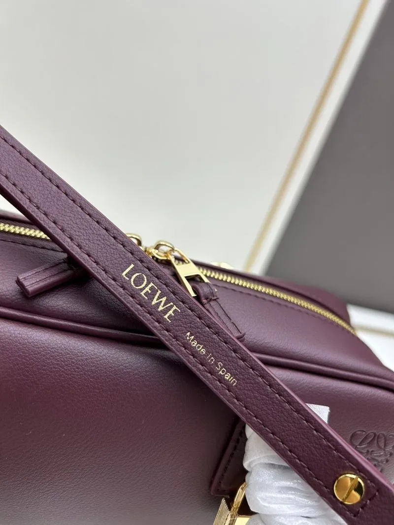LOEWE Burgundy Leather Top Handle Shoulder Bag with Lock - Image 5