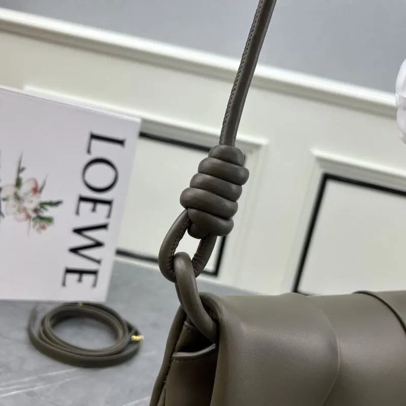 LOEWE Taupe Leather Shoulder Bag 062138 - Image 6