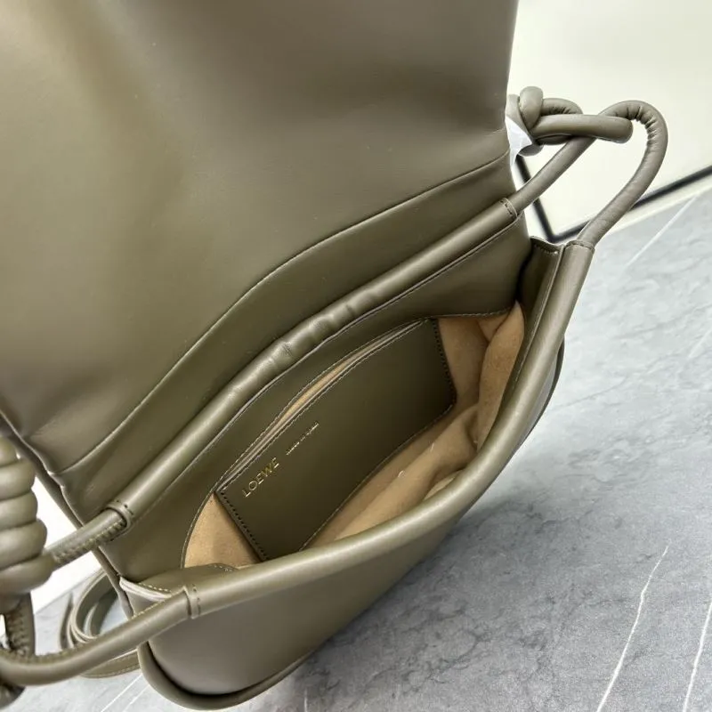 LOEWE Taupe Leather Shoulder Bag 062138 - Image 7