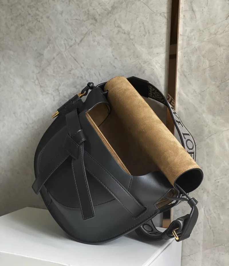 LOEWE Black Leather Saddle Crossbody Bag - Image 7