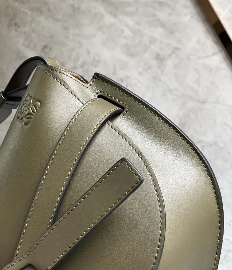 Loewe Olive Green Saddle Crossbody Bag - Image 5