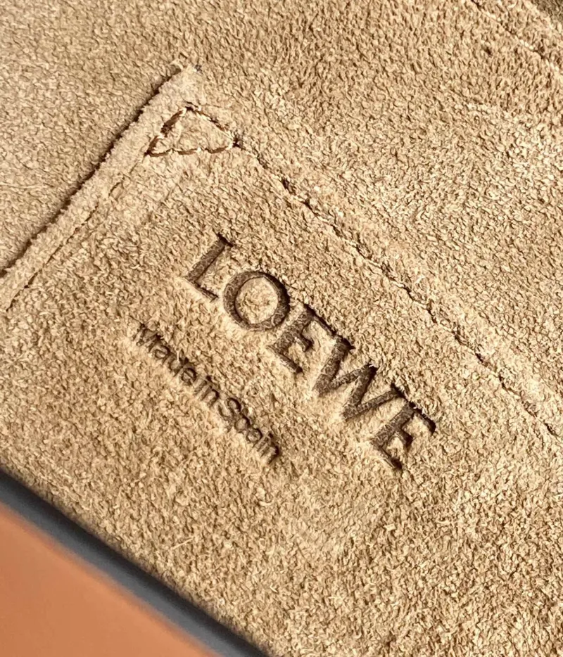 Loewe Brown Leather Saddle Crossbody Bag - Image 7