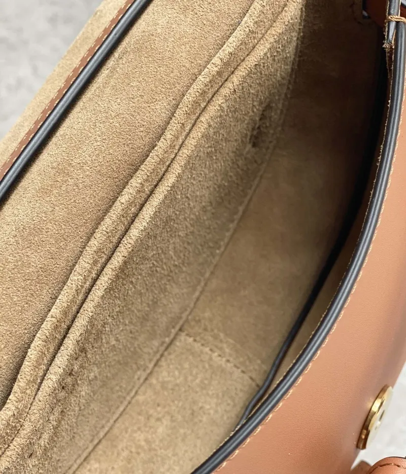 Loewe Brown Leather Saddle Crossbody Bag - Image 5