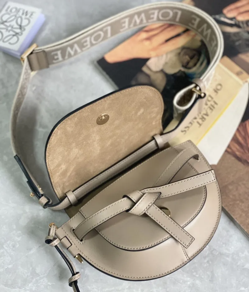 LOEWE Beige Saddle Crossbody Bag - Image 8
