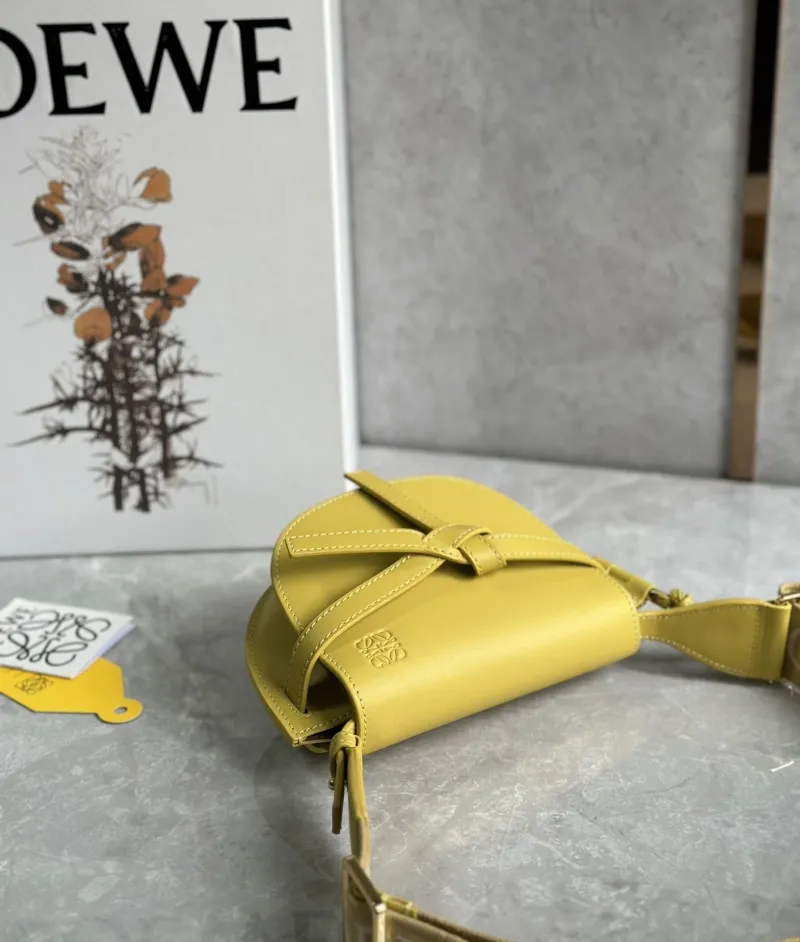 Loewe Yellow Saddle Crossbody Bag - Image 4