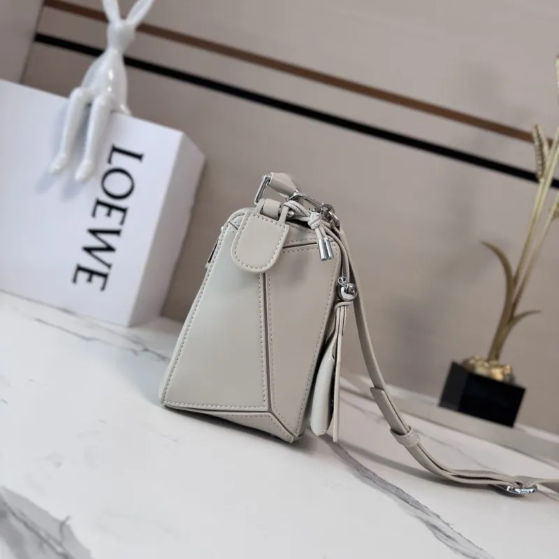 Alternative view of Loewe Satchel Bags-30
