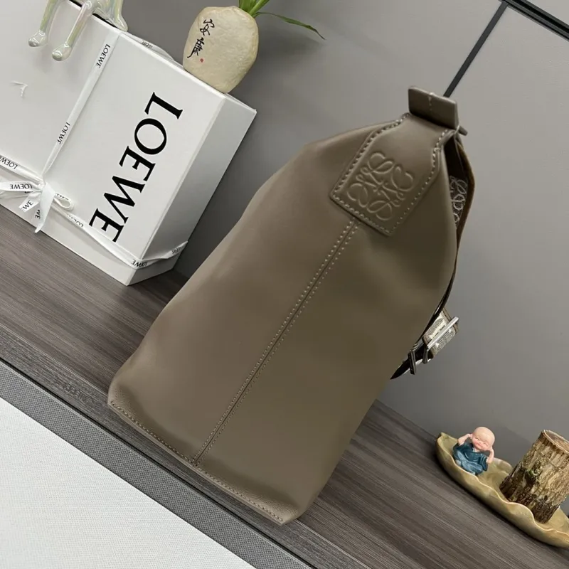 Alternative view of Loewe Satchel Bags-39