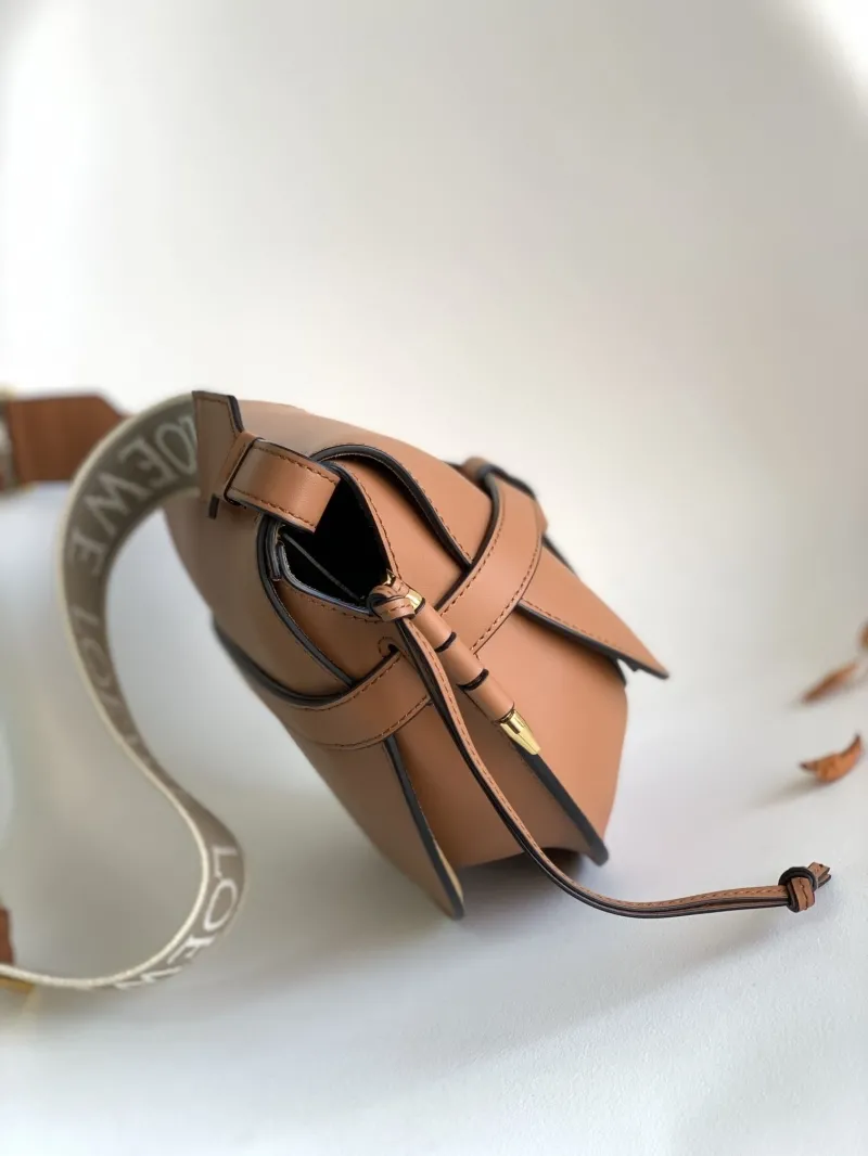 Alternative view of Loewe Satchel Bags-48