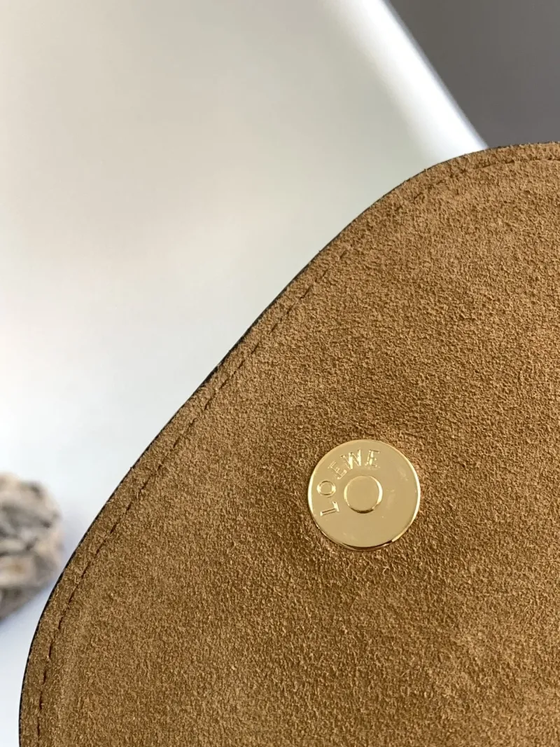 Loewe Beige Small Saddle Crossbody Bag - Image 7