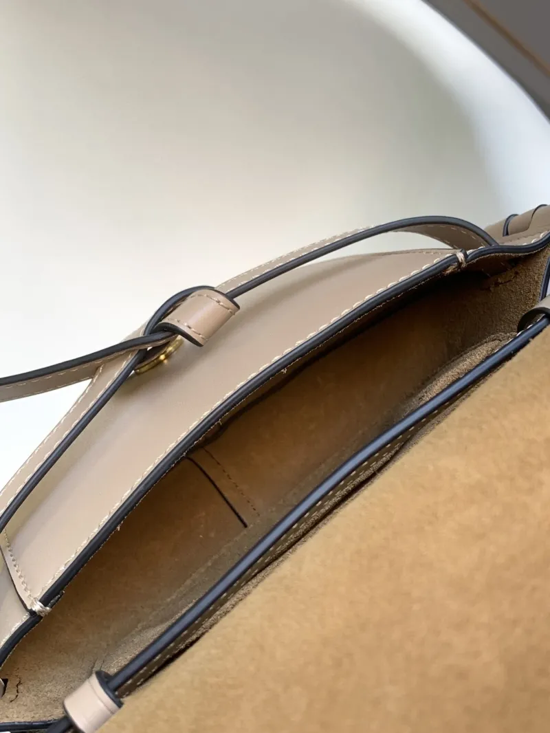 Loewe Beige Small Saddle Crossbody Bag - Image 8