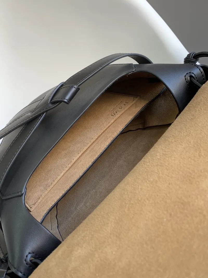 Loewe Black Leather Saddle Crossbody Bag 107 - Image 8