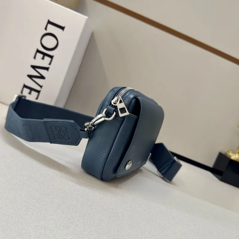 Alternative view of Loewe Satchel Bags-115