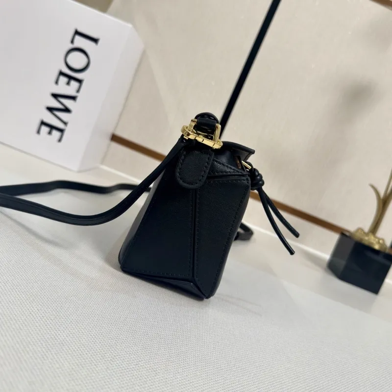 Alternative view of Loewe Satchel Bags-121