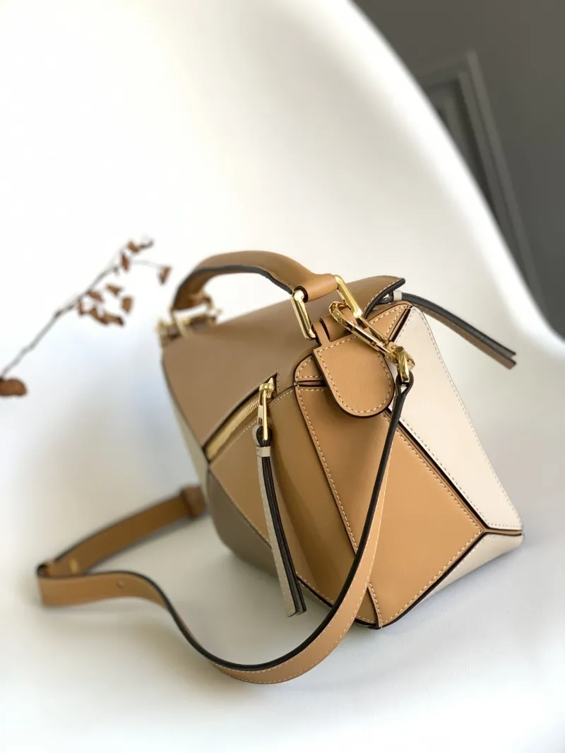 Alternative view of Loewe Satchel Bags-136