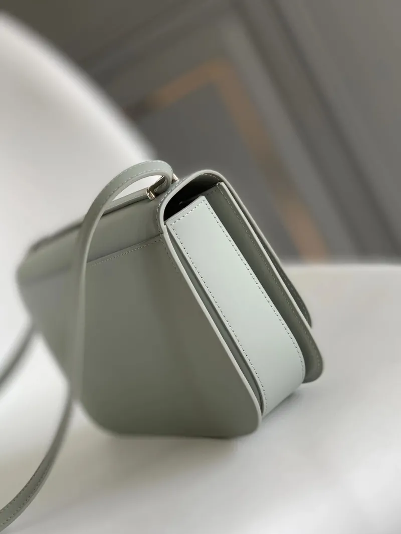 Alternative view of Loewe Satchel Bags-186