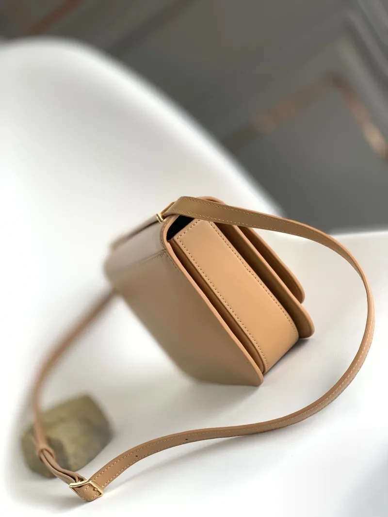 Alternative view of Loewe Satchel Bags-188