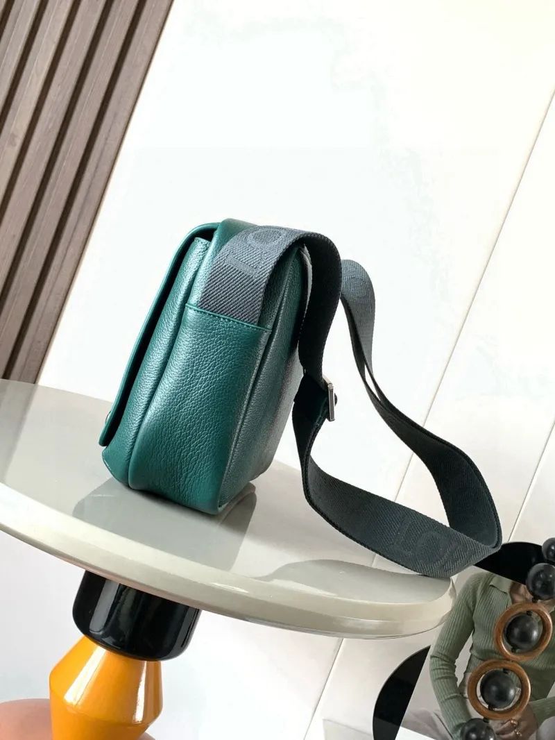 Alternative view of Loewe Satchel Bags-209