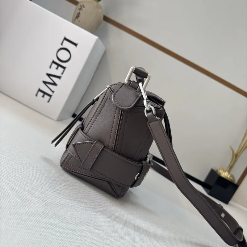 Alternative view of Loewe Satchel Bags-255