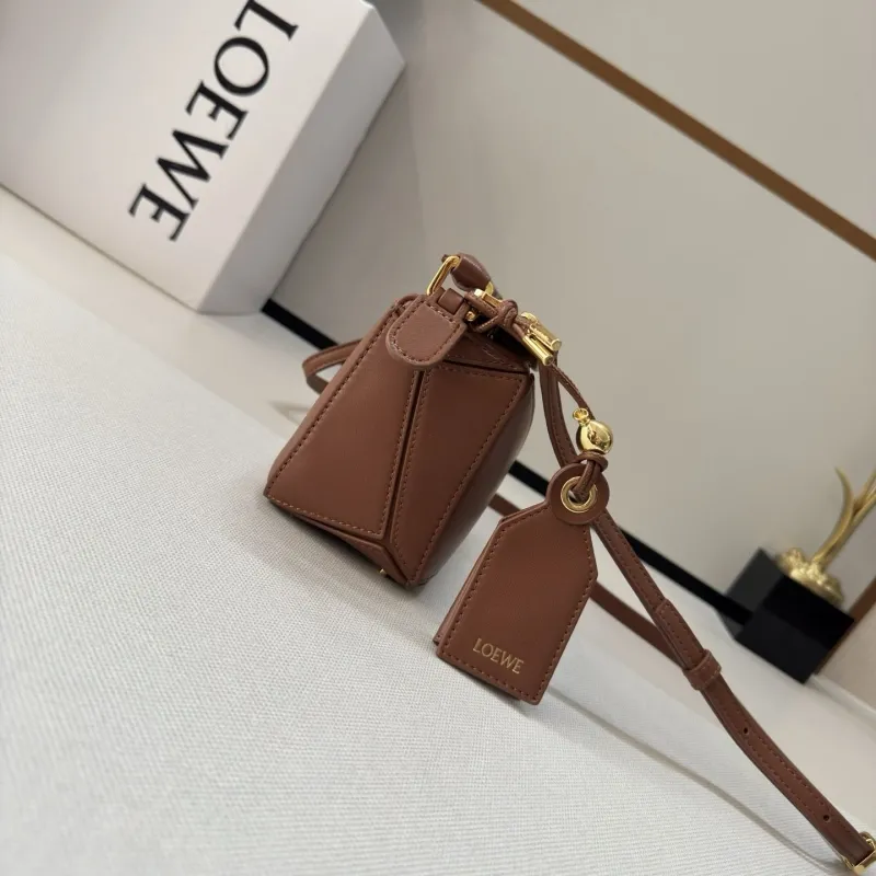 Alternative view of Loewe Satchel Bags-427