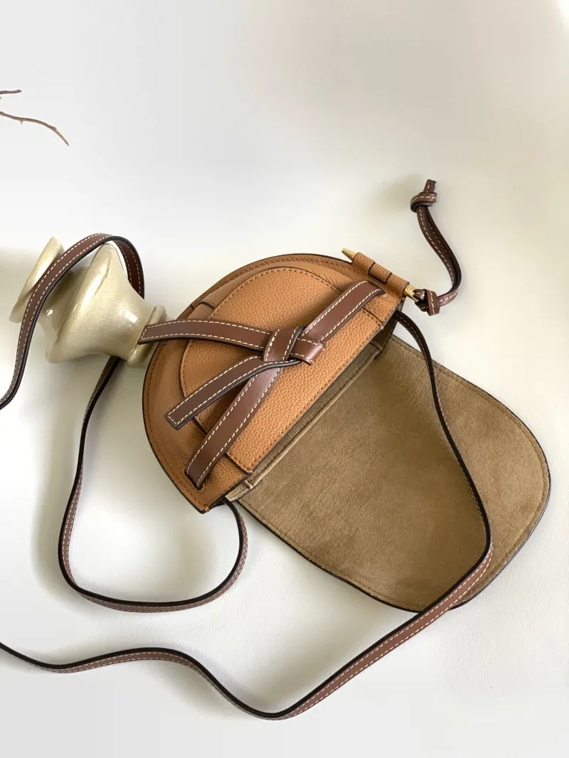 Loewe Tan Leather Crossbody Saddle Bag 453 - Image 7