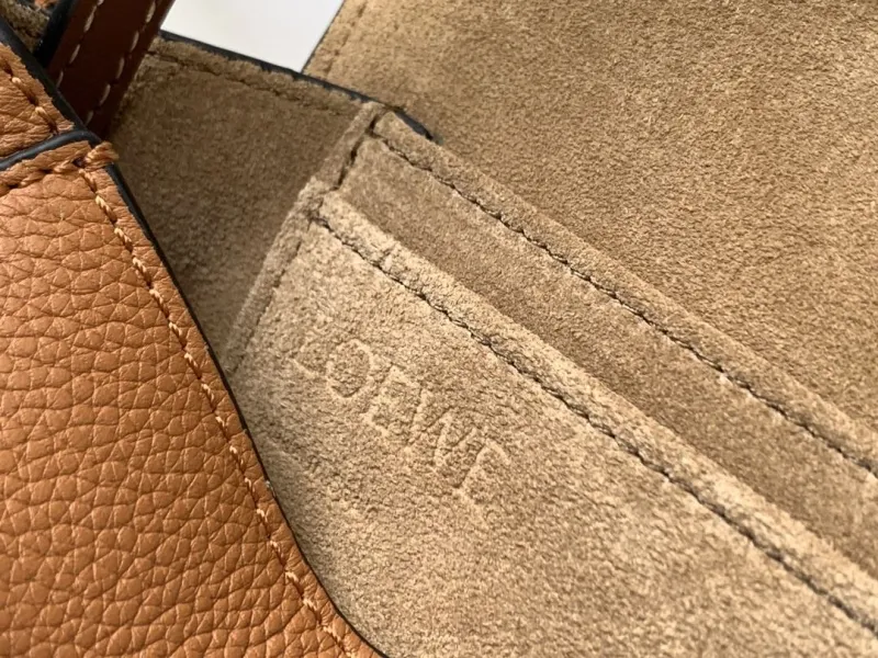 Loewe Tan Leather Crossbody Saddle Bag 453 - Image 9