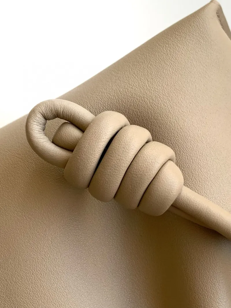 Loewe Beige Crossbody Bucket Bag - Image 6