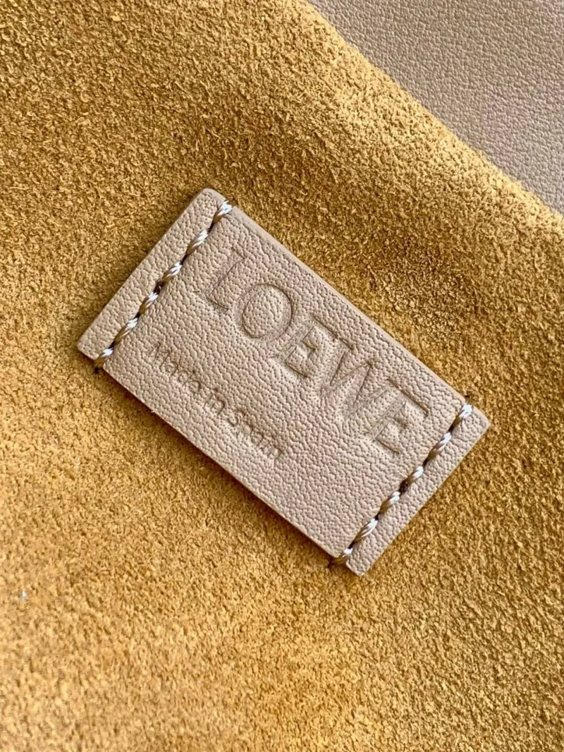 Loewe Beige Crossbody Bucket Bag - Image 9