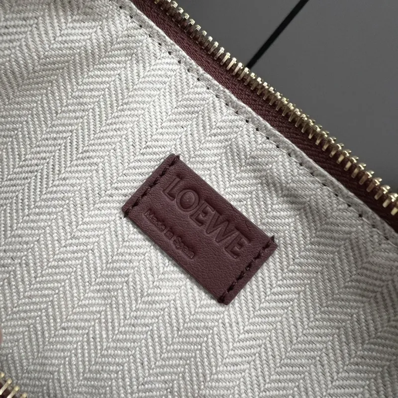 LOEWE Burgundy Leather Crossbody Satchel Bag - Image 9