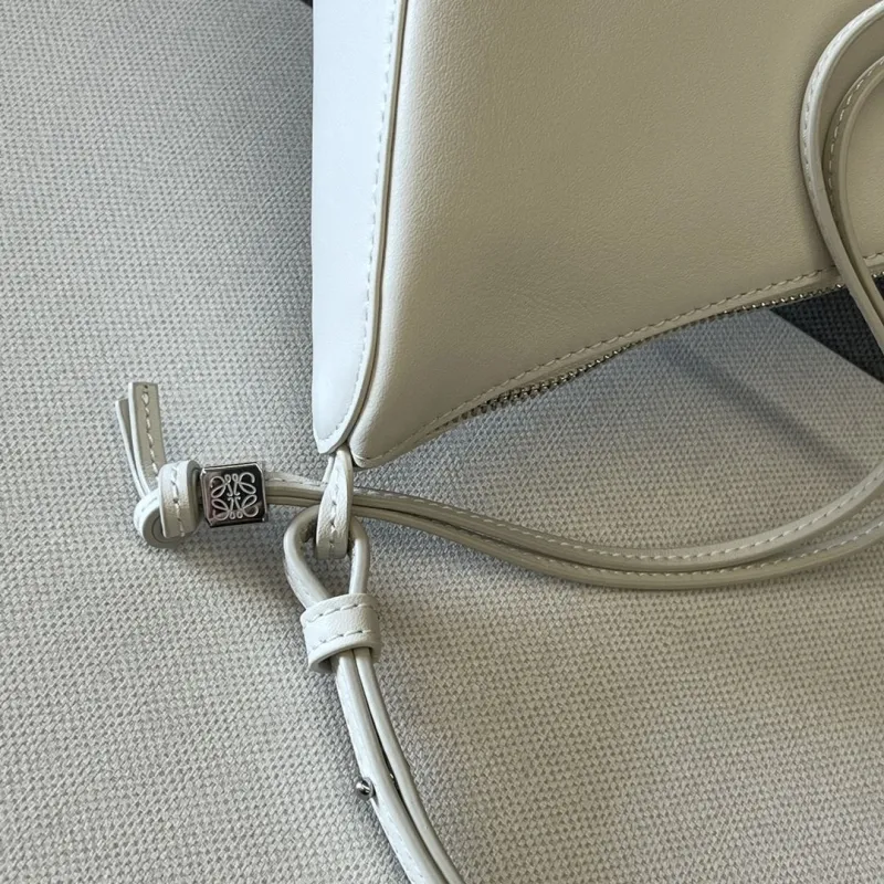 LOEWE White Crossbody Satchel Bag 495 - Image 7