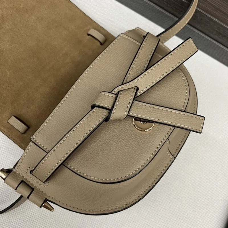 Loewe Beige Small Saddle Crossbody Bag - Image 7