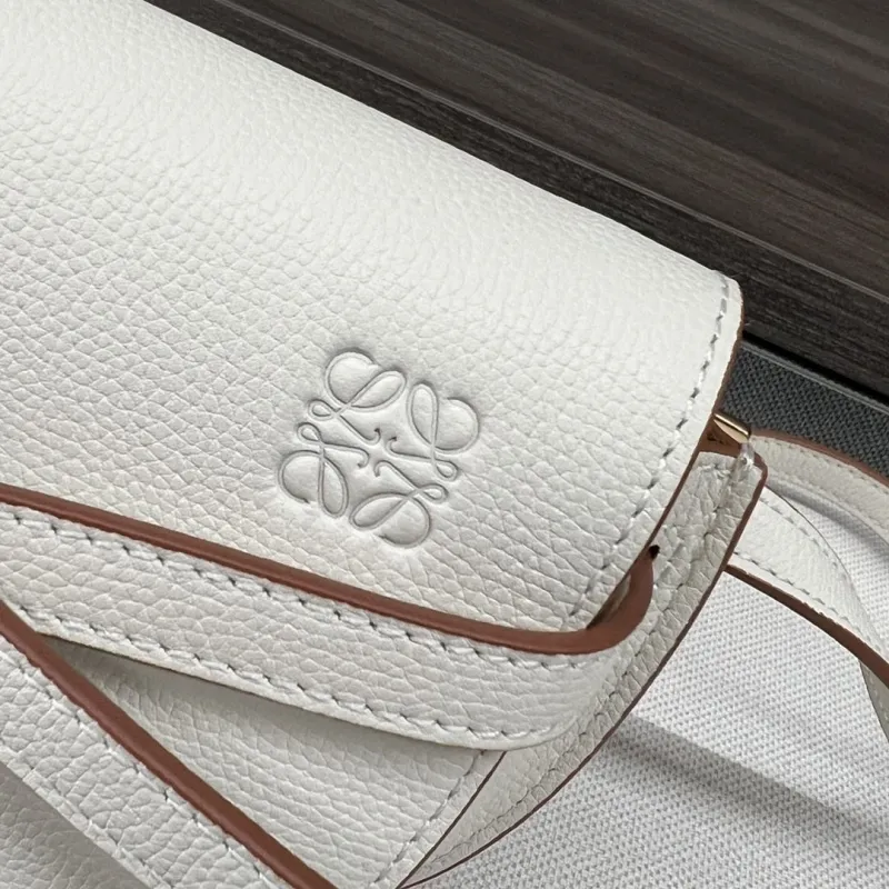 LOEWE White Mini Saddle Crossbody Bag - Image 5