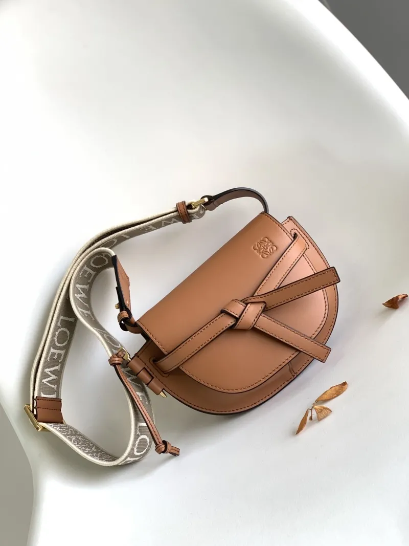 Loewe Tan Leather Saddle Crossbody Bag 503