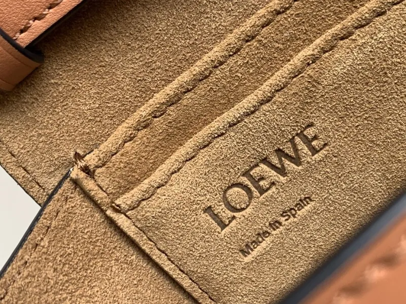 Loewe Tan Leather Saddle Crossbody Bag 503 - Image 8