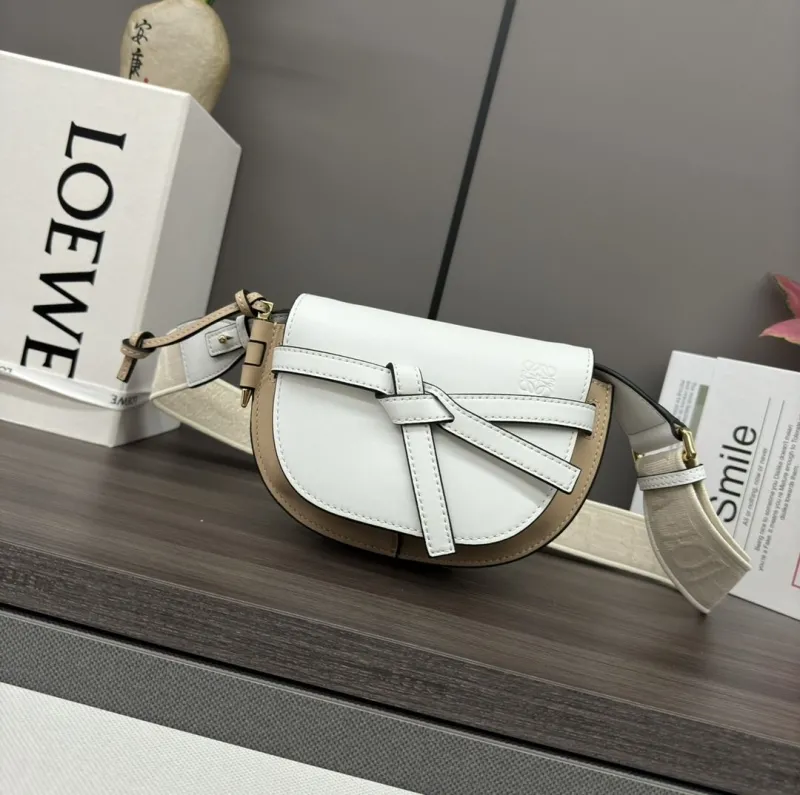 LOEWE White Beige Saddle Crossbody Bag 510