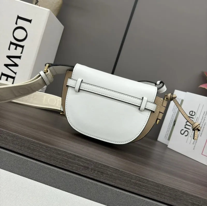 LOEWE White Beige Saddle Crossbody Bag 510 - Image 3