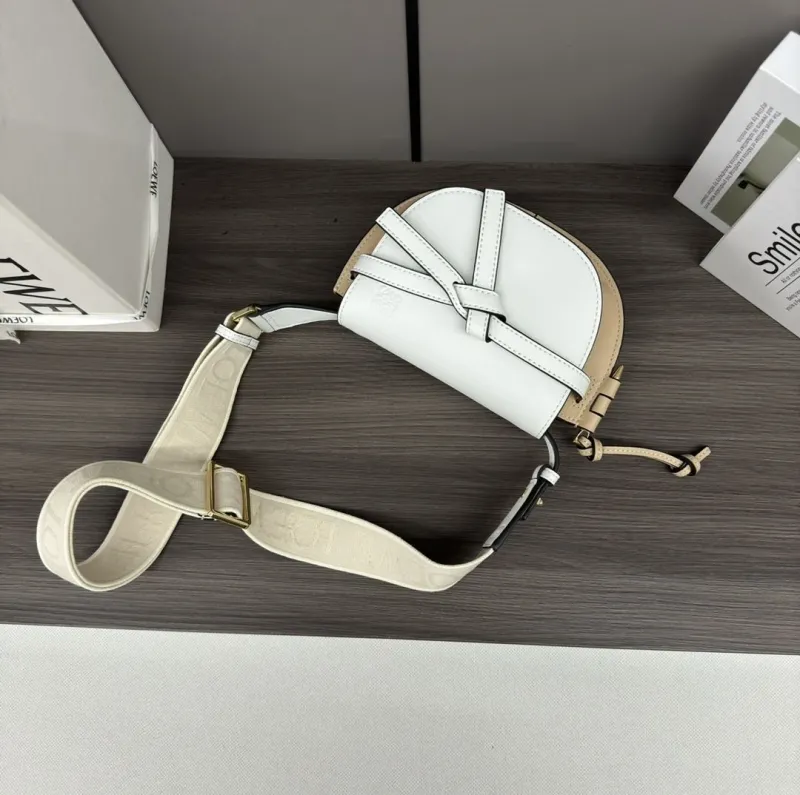 LOEWE White Beige Saddle Crossbody Bag 510 - Image 5